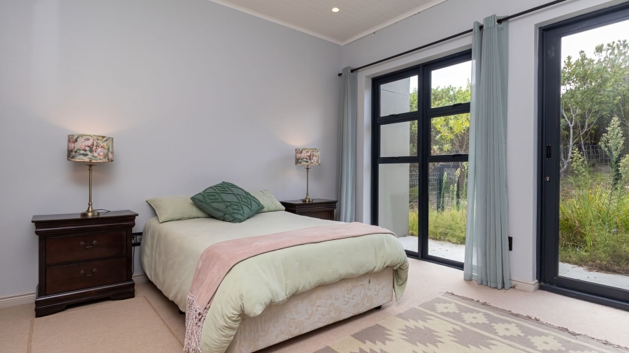 5 Bedroom Property for Sale in Pezula Private Estate Western Cape